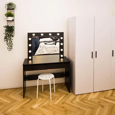 Black & White Apartment Prague By Wenceslas Square And Muzeum Exterior photo