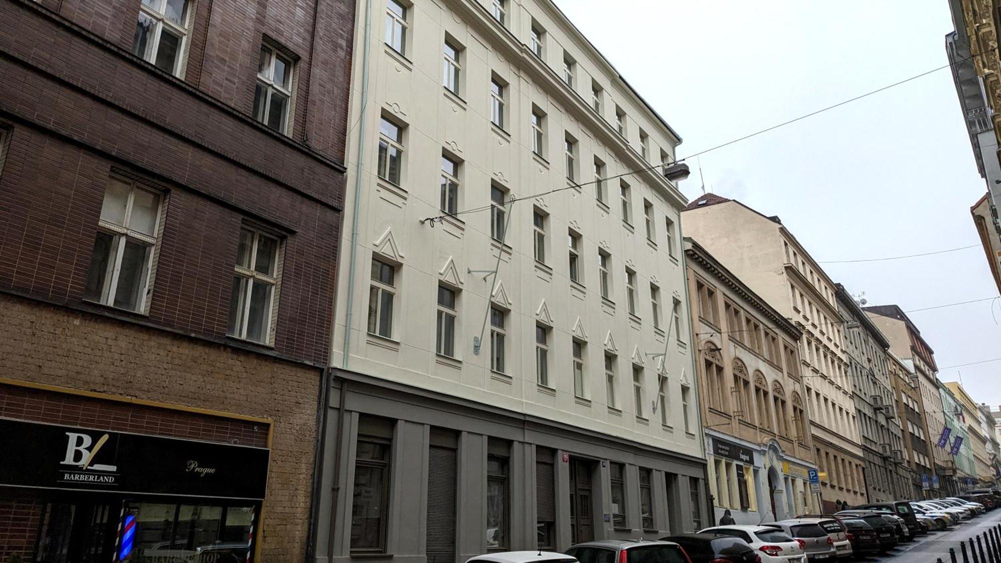 Black & White Apartment Prague By Wenceslas Square And Muzeum Прага