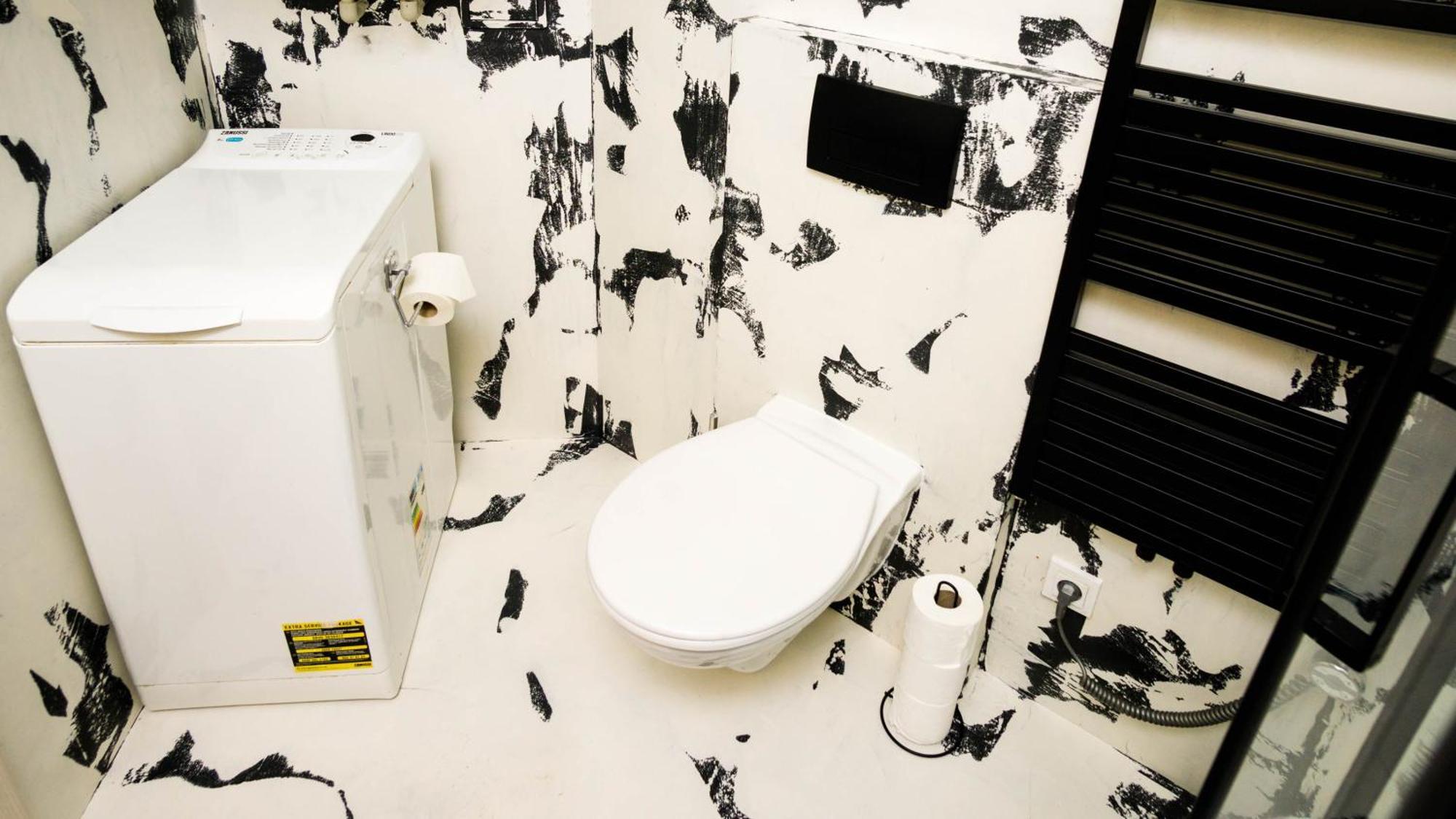 Black & White Apartment Prague By Wenceslas Square And Muzeum * Прага